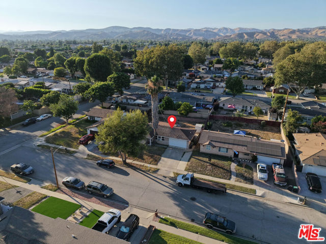 4119 Florence Street, Simi Valley CA: https://media.crmls.org/mediaz/845934a0-dc85-4458-9c8c-985425c648ea.jpg