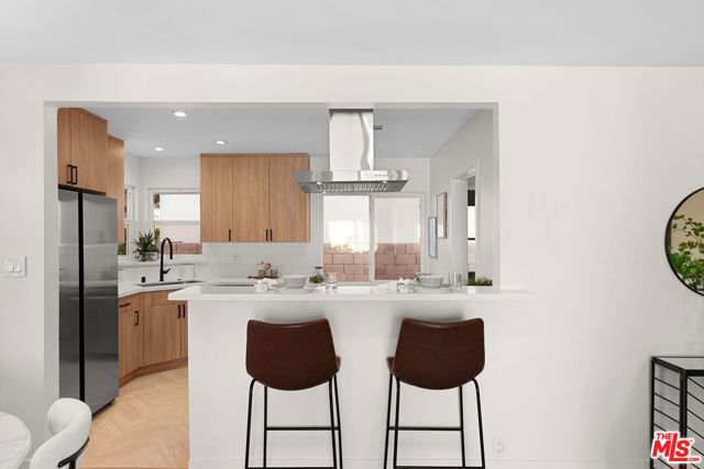 4113 Lincoln Avenue, Culver City CA: https://media.crmls.org/mediaz/845b0077-c290-4bd6-a452-bfb6b19356a3.jpg