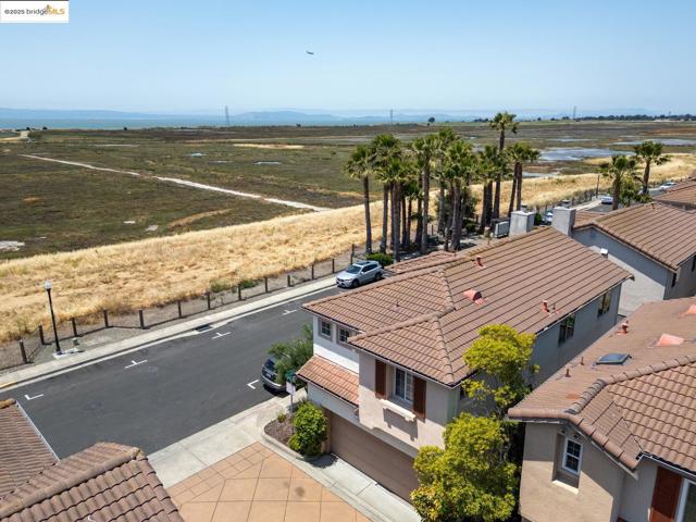 15388 Heron Dr, San Leandro CA: https://media.crmls.org/mediaz/845ba4c2-1ee3-4b01-a24d-b8c0040630e2.jpg