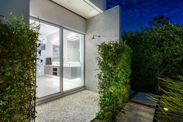 1940 S Barona Road, Palm Springs, CA 92264
