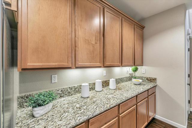 Image 13 of 53 For 620 9th Street
