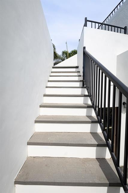 1513 California Street, Oceanside CA: https://media.crmls.org/mediaz/845c7a87-5358-41f5-8ea9-e6f61316a793.jpg