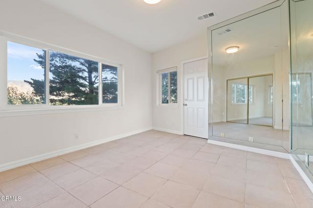 Detail Gallery Image 51 of 68 For 920 Glen Oaks Bld, Pasadena,  CA 91105 - 3 Beds | 3/1 Baths