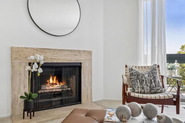 607 Stonegate, South San Francisco CA: https://media.crmls.org/mediaz/845cc5a8-46e3-48d7-a6fb-280a7b79a670.jpg