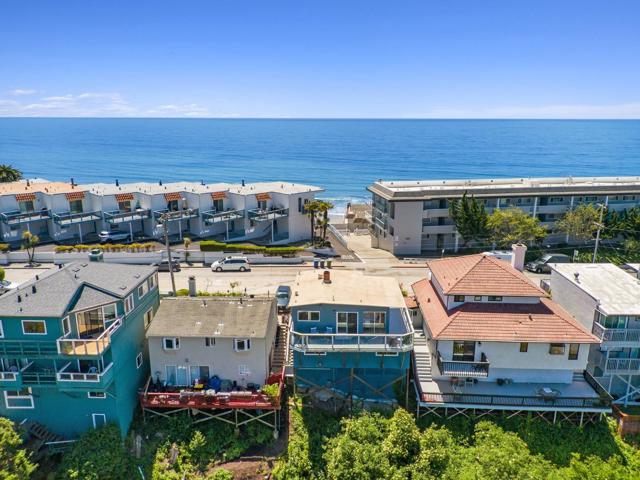 247 Rio Del Mar Boulevard, Aptos CA: https://media.crmls.org/mediaz/845e787d-0395-45ac-8f3b-c014252bba09.jpg