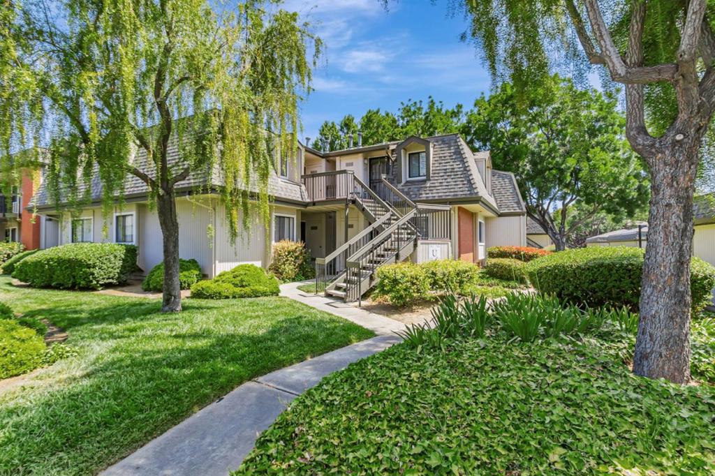 3264 Shadow Park Place