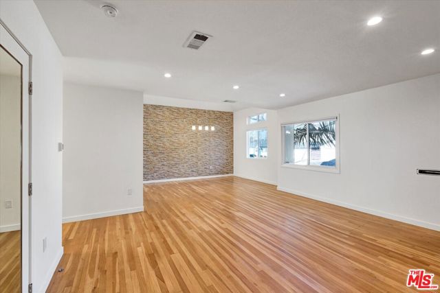 5400 W 82nd Street, Los Angeles CA: https://media.crmls.org/mediaz/845f4943-5993-4700-ba34-51b1d46f2dd8.jpg