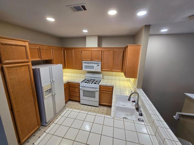 359 Maeve Court, San Jose CA: https://media.crmls.org/mediaz/845fe460-fd4b-4364-af0f-c83828ba8f72.jpg