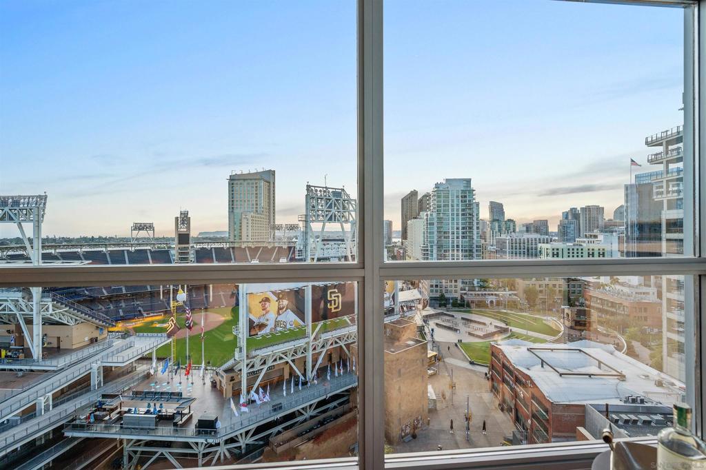 253 10th Ave - photo 12