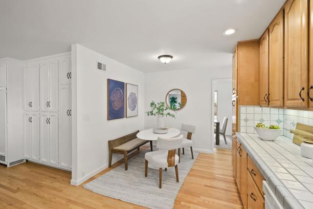 Image 17 of 54 For 1175 Ravenscourt Avenue