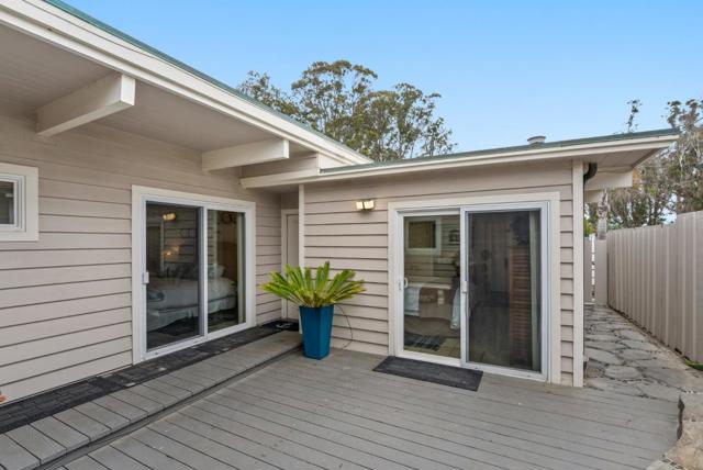22818 E Cliff Drive, Santa Cruz CA: https://media.crmls.org/mediaz/84610021-7b9d-4027-a800-854e3ef95d1f.jpg