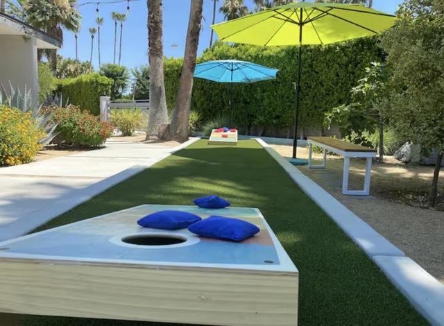 1375 S Calle Rolph, Palm Springs CA: https://media.crmls.org/mediaz/84614234-a67b-48de-9510-ce0f799134c8.jpg