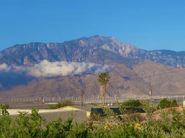 12300 Redbud Road, Desert Hot Springs CA: https://media.crmls.org/mediaz/84615d69-4d61-47d4-bfdd-a2a55455809d.jpg