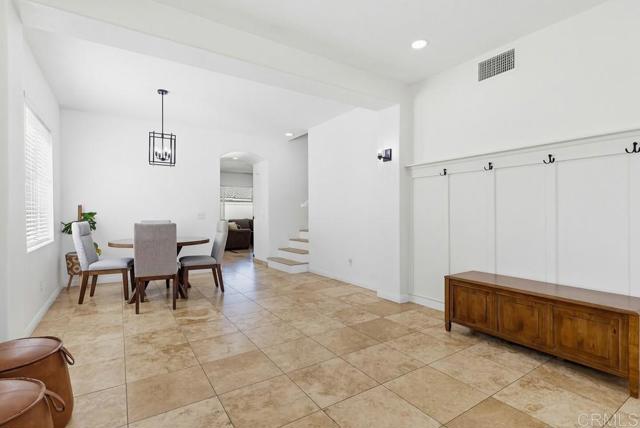 Detail Gallery Image 9 of 73 For 1727 Long Ridge St, Chula Vista,  CA 91913 - 4 Beds | 3 Baths