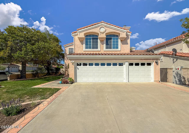 1768 Fox Springs Circle, Newbury Park CA: https://media.crmls.org/mediaz/8462e8e0-ea99-4b7b-9b9b-517fb42d0668.jpg