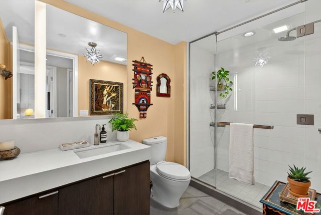 1755 Ocean Avenue, Santa Monica CA: https://media.crmls.org/mediaz/846342d2-86cb-4f21-88d6-02baefc676a2.jpg