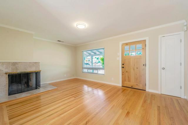 560 6th Avenue, Menlo Park CA: https://media.crmls.org/mediaz/8463cdeb-56fd-45f9-89b1-641aa4cbf278.jpg