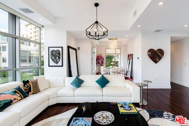10776 Wilshire Boulevard, 301 photo 21