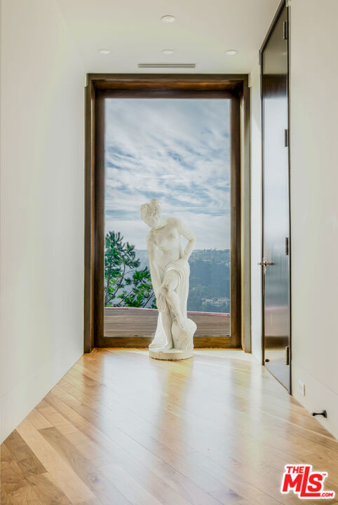 Drew Fenton | 1111 Bel Air Place Los Angeles CA | MLS: 7030148