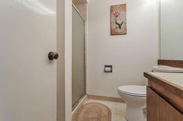 323 Broadway, Santa Cruz CA: https://media.crmls.org/mediaz/8465f76a-82ed-4879-b898-c1406db0f739.jpg