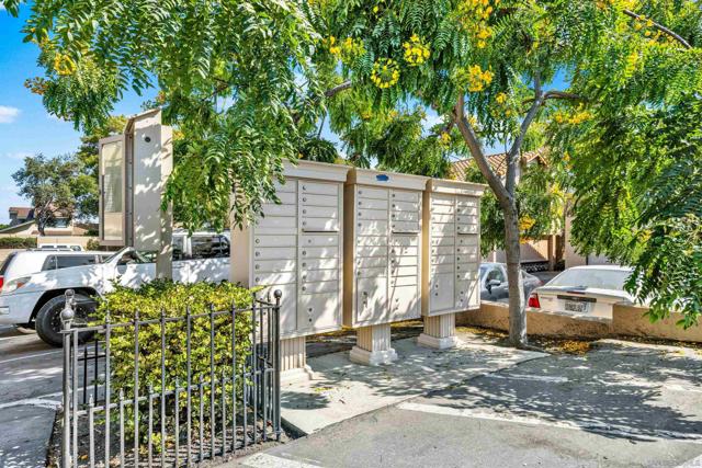 1122 Grape St, San Marcos CA: https://media.crmls.org/mediaz/84660f26-addb-4450-ade0-8921a175d3d5.jpg