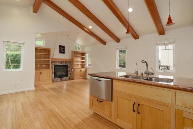 Detail Gallery Image 41 of 64 For 398 Aliso St, Ventura,  CA 93001 - 4 Beds | 3/1 Baths