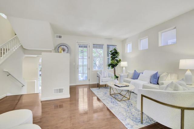 3072 Mary Helen Lane, San Jose CA: https://media.crmls.org/mediaz/8468556e-98c3-4984-a411-40c8ef2656b1.jpg