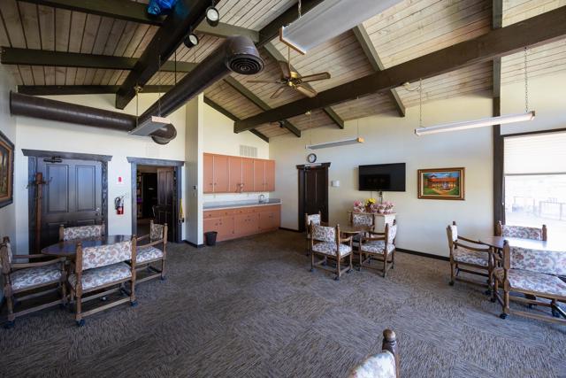 4650 Dulin Rd, Fallbrook CA: https://media.crmls.org/mediaz/8469a9e1-5cbd-4e77-a989-f7536c877a42.jpg