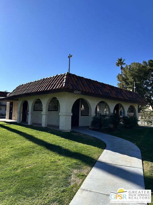 Image 17 of 30 For 64291 Spyglass Avenue 10
