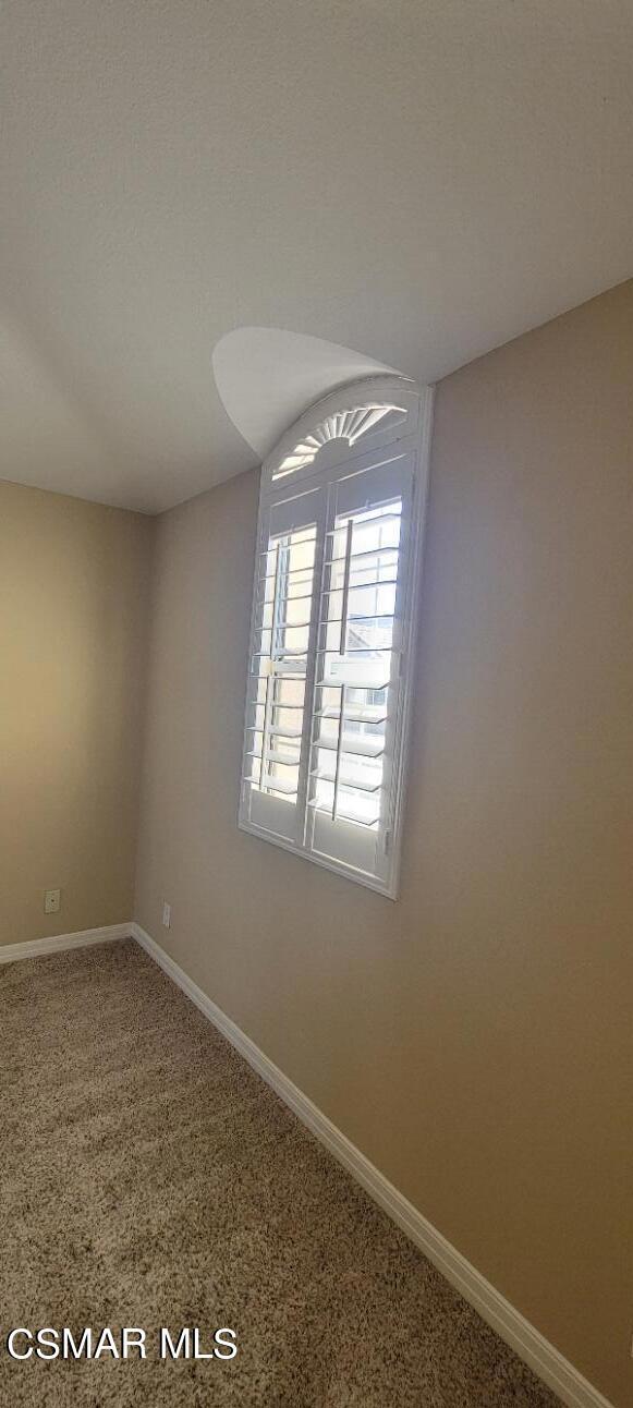 2669 Dorado Court, Thousand Oaks CA: https://media.crmls.org/mediaz/8469c3ae-bff1-4be7-bc3b-f6aa9b67f1e3.jpg