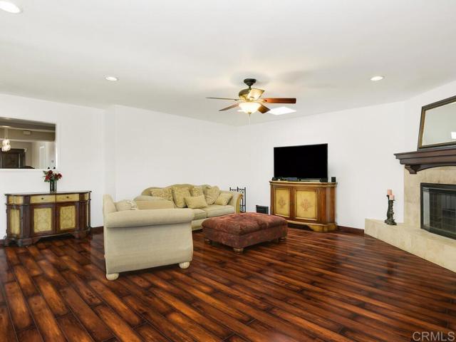 Detail Gallery Image 20 of 67 For 511 Hilltop Dr, Chula Vista,  CA 91910 - 3 Beds | 2 Baths