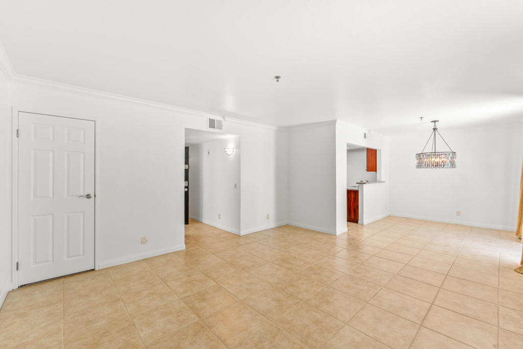 MLS #219131525DA image #4