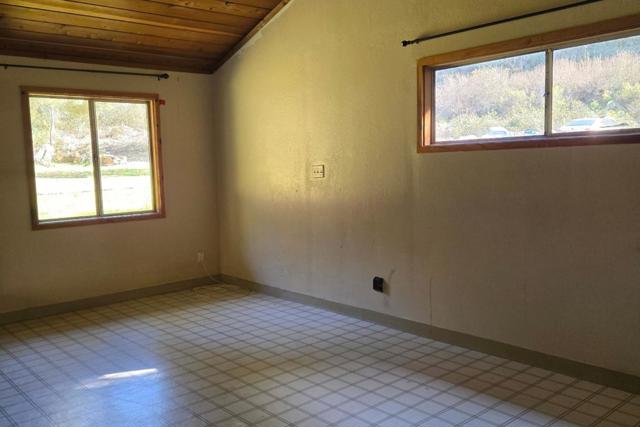 28750 Underwood Road, Salinas CA: https://media.crmls.org/mediaz/846b607b-6ead-4691-ab97-91a09a8c8e01.jpg