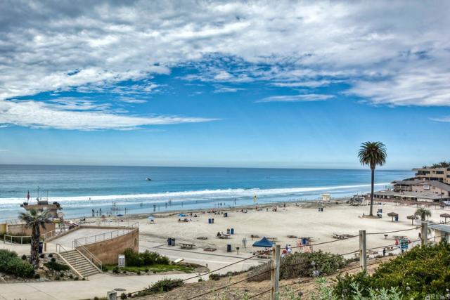 699 N Vulcan Avenue, Encinitas CA: https://media.crmls.org/mediaz/846c10a3-d253-47c7-b6fe-ff69124b3dd9.jpg