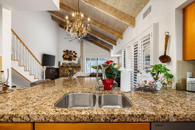 317 Forest Hills Drive, Rancho Mirage CA: https://media.crmls.org/mediaz/846d524d-c5f4-442b-a67d-04e915d35a02.jpg