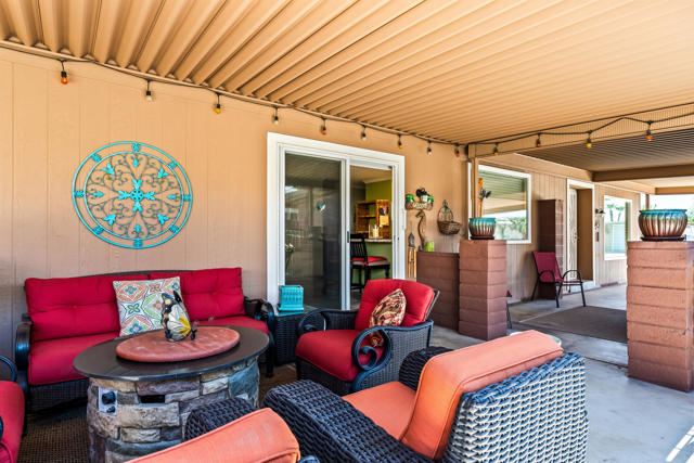 39231 Hidden Water Place, Palm Desert CA: https://media.crmls.org/mediaz/846dc77e-beec-422c-8908-124cee4a7579.jpg