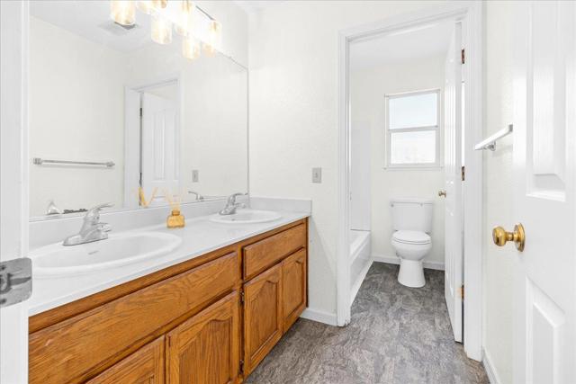 18 Suffield Circle, Salinas CA: https://media.crmls.org/mediaz/846dd83b-c216-4698-b33c-2a282e653d2c.jpg