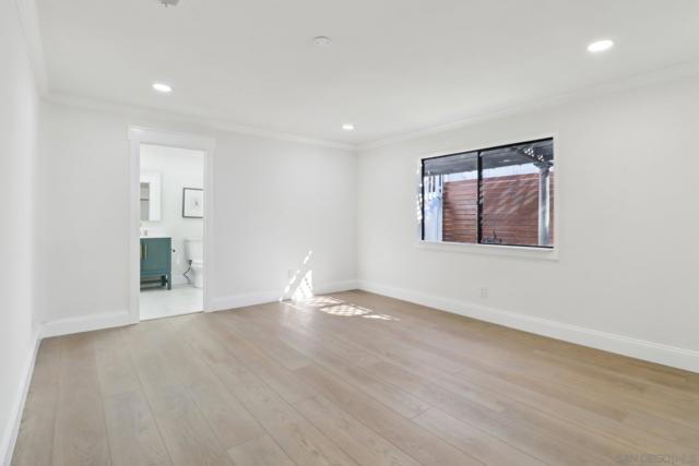 4367 Summit Dr, La Mesa CA: https://media.crmls.org/mediaz/846ea749-ff55-47e6-b067-2c4c83daf1c6.jpg
