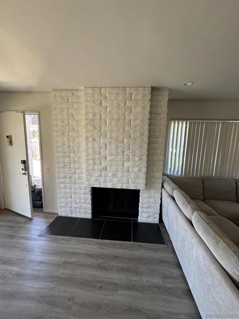 3869 Camino Lindo, San Diego CA: https://media.crmls.org/mediaz/846ed01a-62ad-48d2-bd41-549e80f4941d.jpg