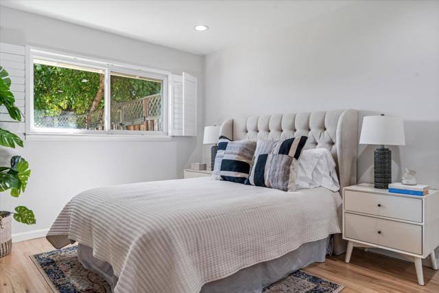 100 Highland Oaks Drive, Los Gatos CA: https://media.crmls.org/mediaz/846fac51-fcb6-42d8-8f3c-b5fad9e7013f.jpg