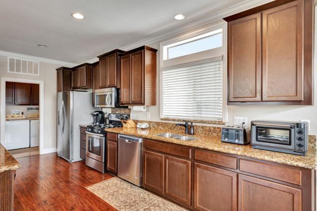 1050 Borregas Avenue, Sunnyvale CA: https://media.crmls.org/mediaz/847070df-4db3-44a0-a6a9-e5ca7f423afc.jpg