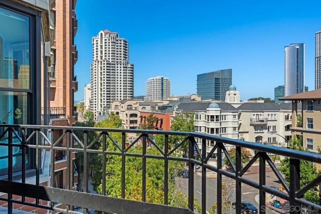 500 W Harbor Dr, San Diego CA: https://media.crmls.org/mediaz/8470e003-6863-4e4d-917a-36eef70ac39d.jpg