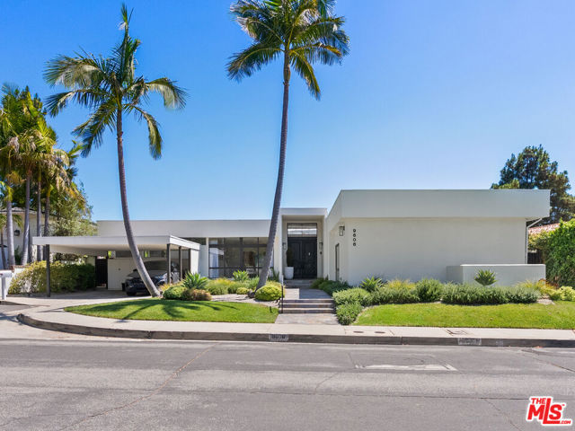 9606 Arby Drive, Beverly Hills CA: https://media.crmls.org/mediaz/8471e7d6-99bd-4792-be14-2201f4169807.jpg
