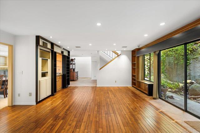 Detail Gallery Image 10 of 75 For 2871 Brant St, San Diego,  CA 92103 - 3 Beds | 3/1 Baths