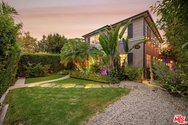 651 N Kilkea Drive, Los Angeles CA: https://media.crmls.org/mediaz/84732dc1-1d53-44c1-9a98-c71d8b969568.jpg