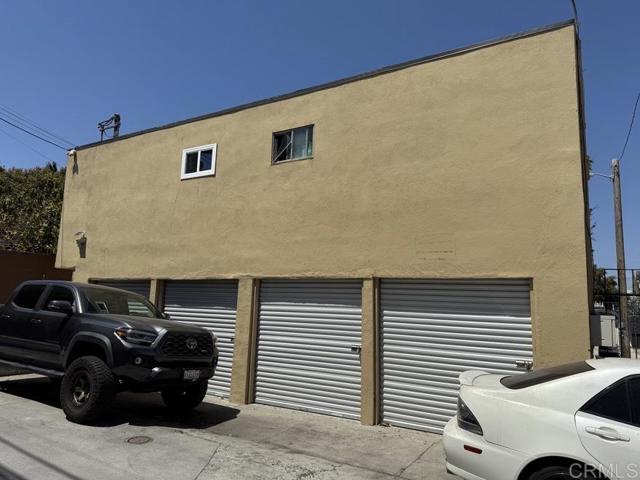 Image 2 of 15 For 3961 Ocean View Boulevard