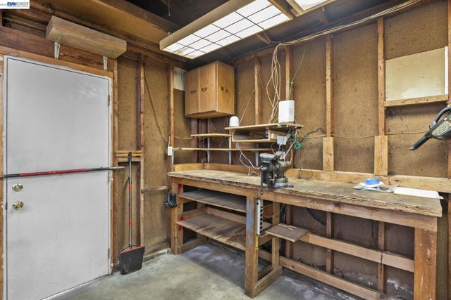 Image 42 of 46 For 35446 Cleremont Dr