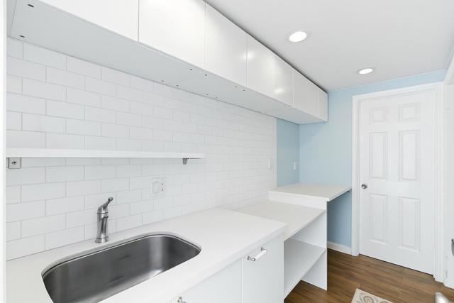 5254 Eastwood Drive, San Francisco CA: https://media.crmls.org/mediaz/84749a19-7571-4638-89fe-614e281e034a.jpg