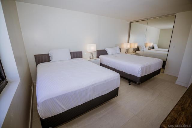 Image 12 of 38 For 4767 Ocean Blvd  712