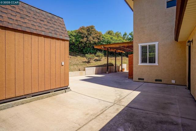 89 Cormorant Court, Martinez CA: https://media.crmls.org/mediaz/847589d5-eb63-4398-b52c-a610ef4f5eed.jpg